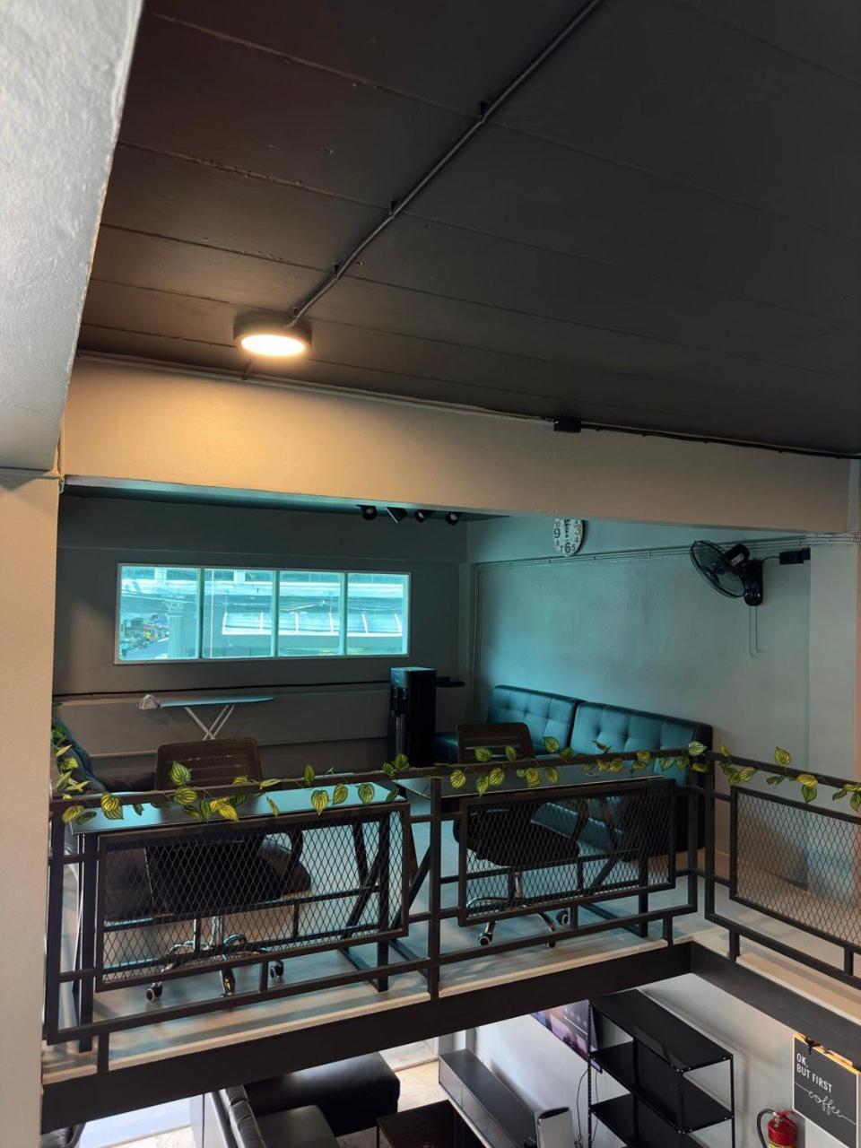 Champagne Hostel & Cafe Pattaya Dış mekan fotoğraf