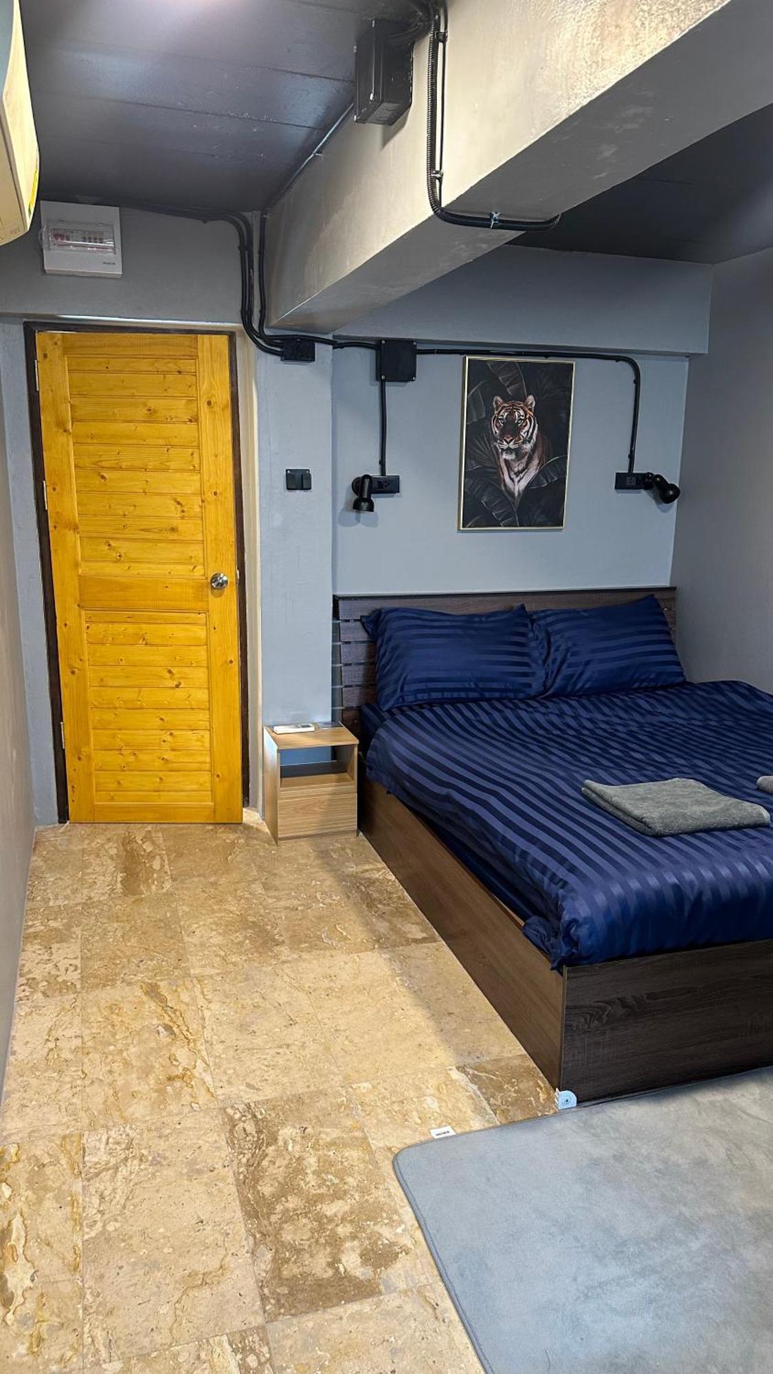 Champagne Hostel & Cafe Pattaya Dış mekan fotoğraf