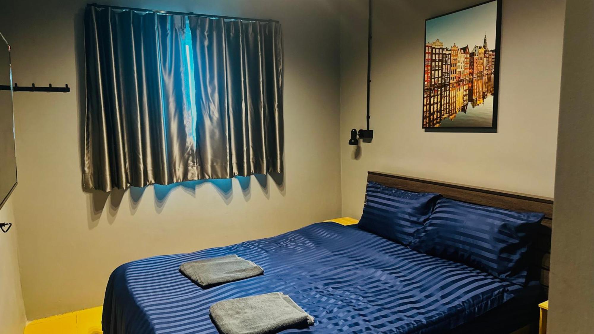 Champagne Hostel & Cafe Pattaya Dış mekan fotoğraf