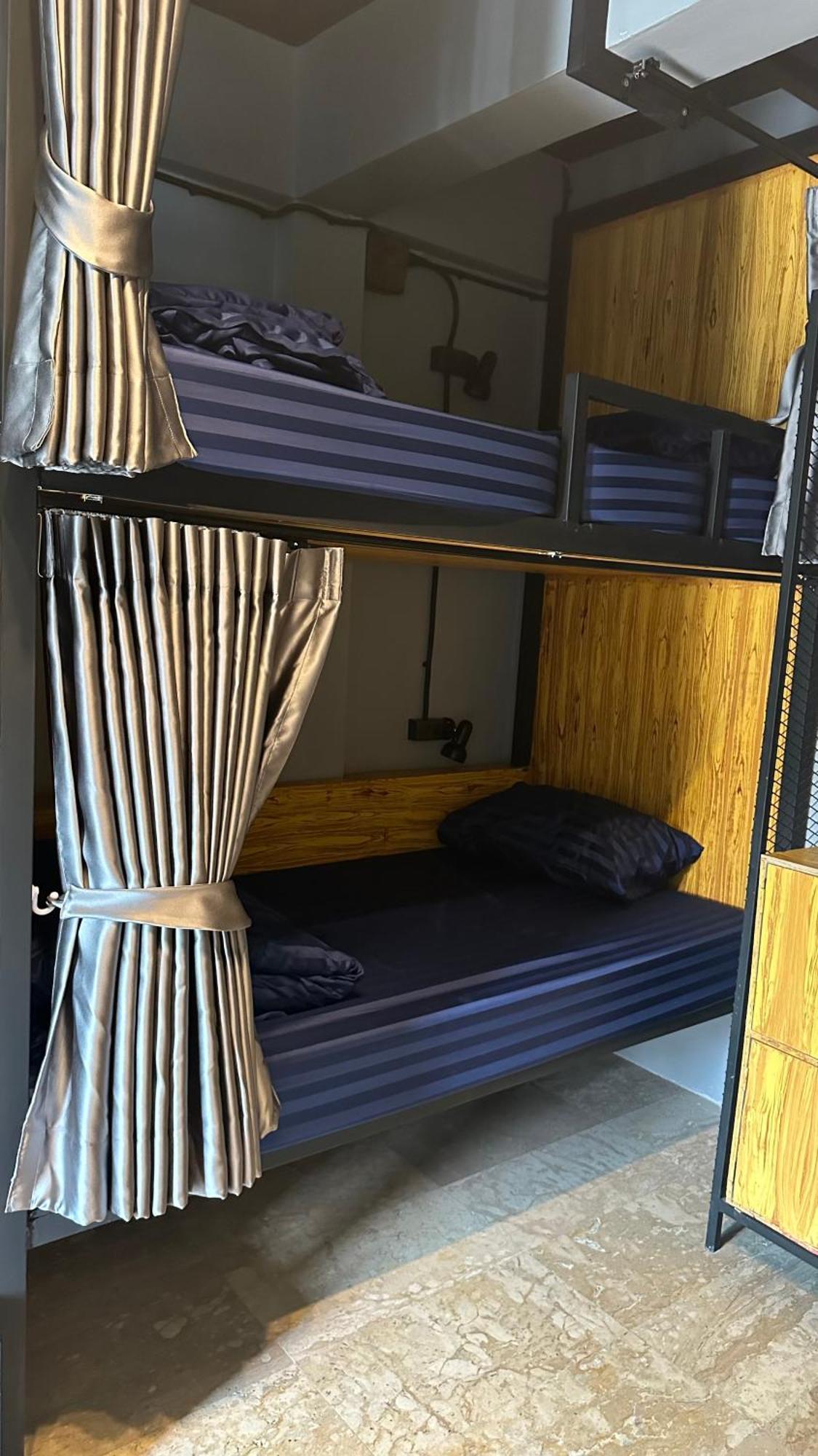 Champagne Hostel & Cafe Pattaya Dış mekan fotoğraf